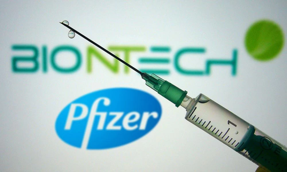 Ουάσινγκτον - Pfizer: Αγοράζει 500 εκατ. δόσεις για να τις δώσει αλλού